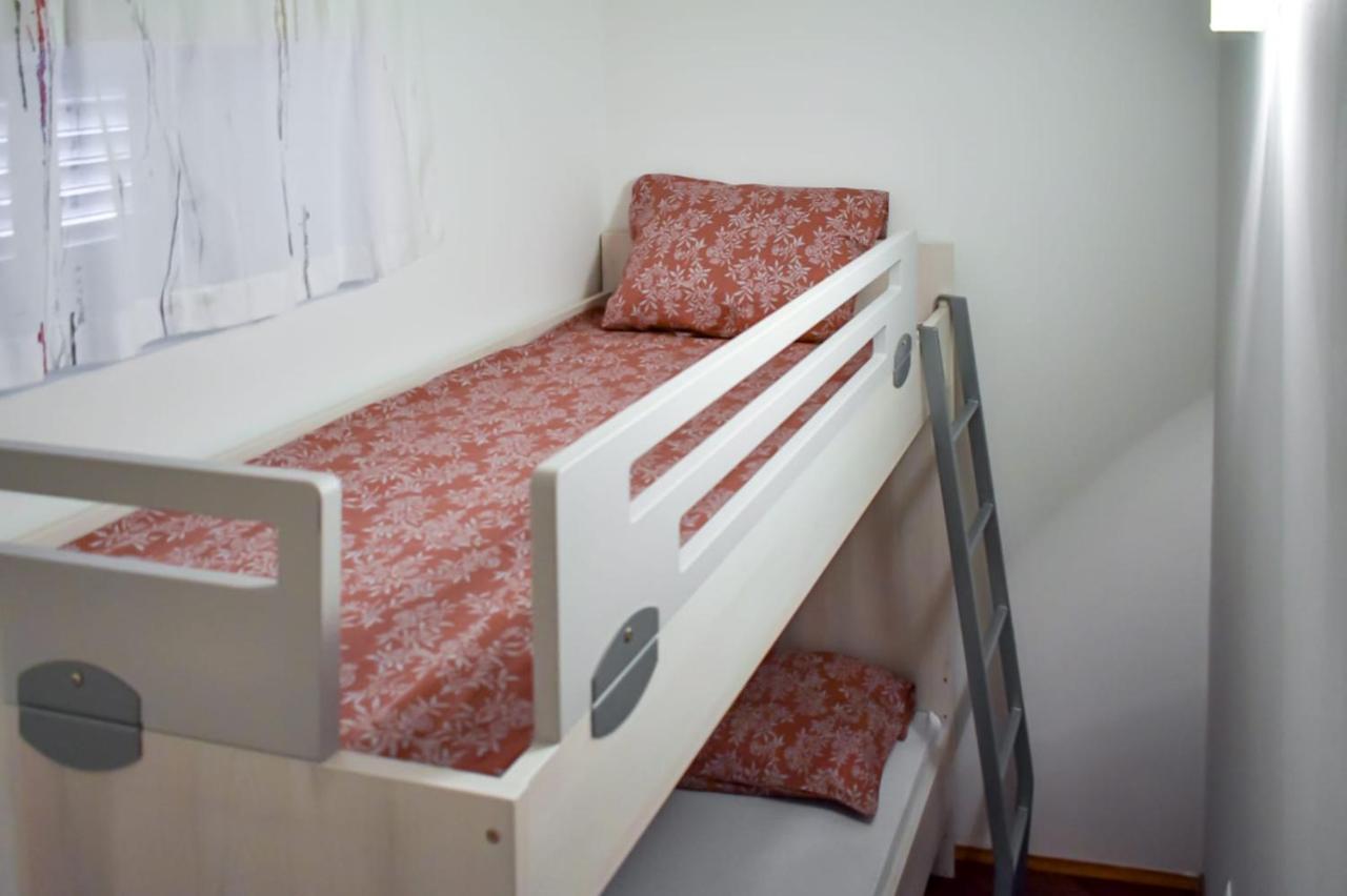 Ferienwohnung Apartman Karmen Kaštela Exterior foto